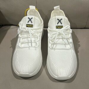 Women’s shoes - Stylish white - unbranded